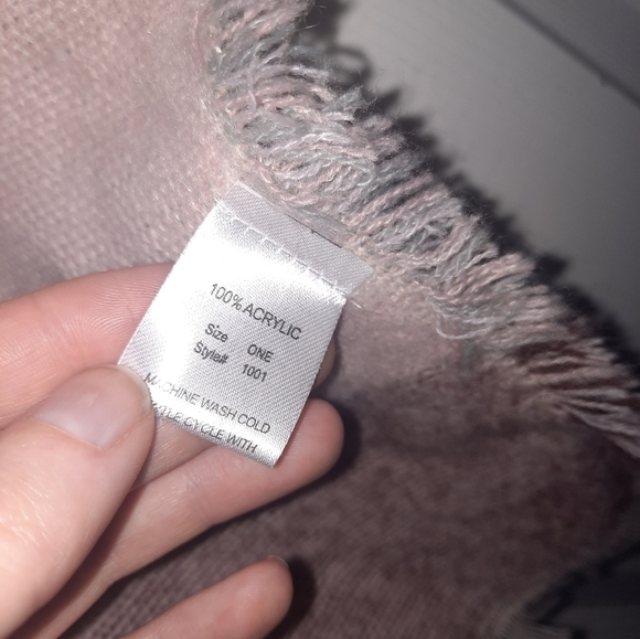 Woven Heart Fringe Wrap Shawl - Picture 3 of 5